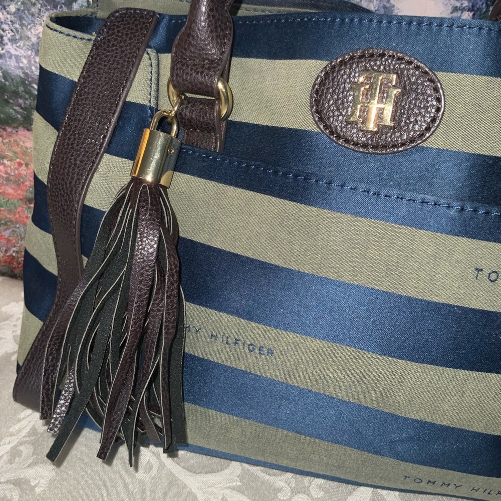 Tommy Hilfiger Blue & Gray Striped Canvas & Brown Leather Satchel Purse Like New - Picture 3 of 11